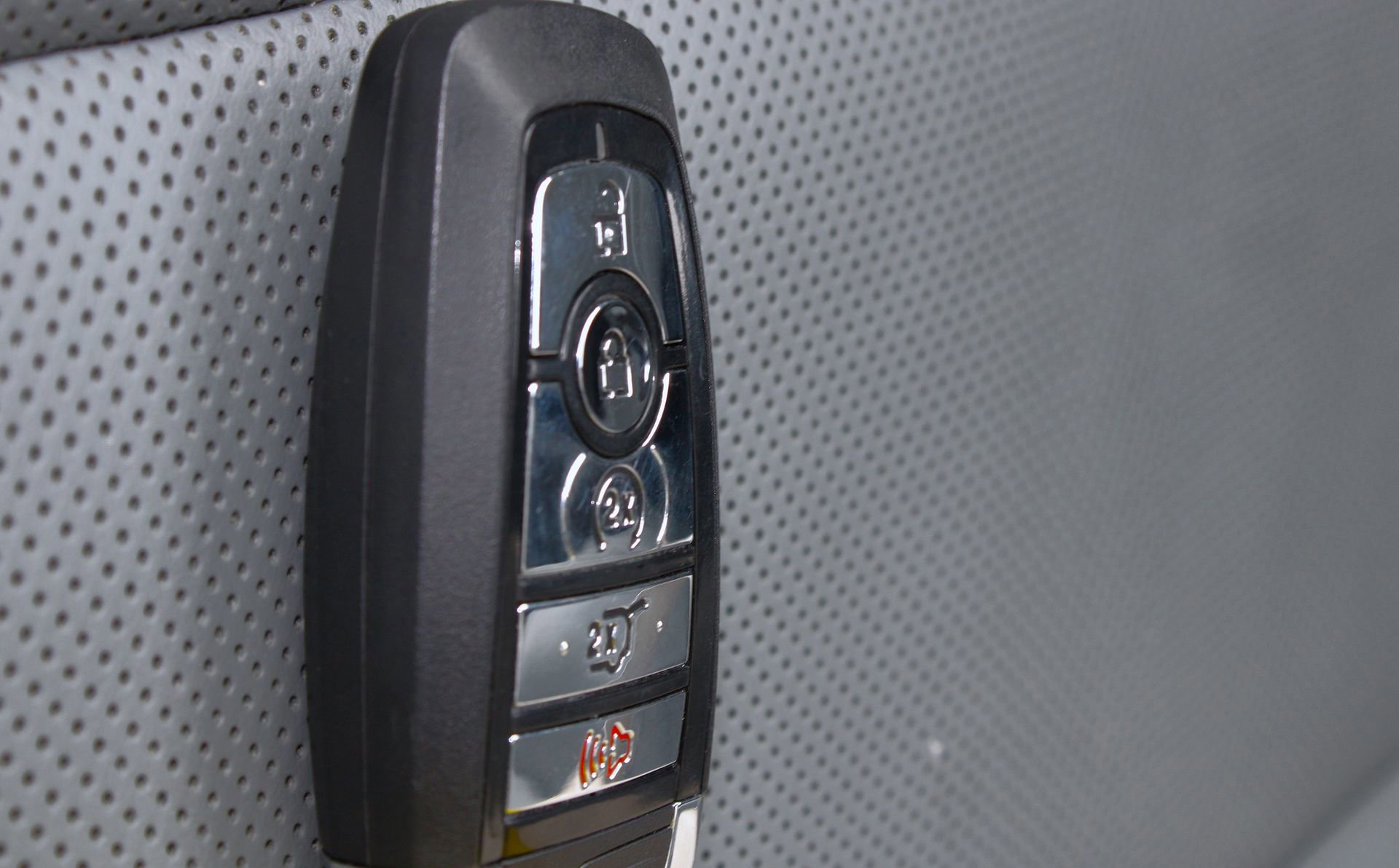 Used 2021 Lincoln Corsair Reserve image 32