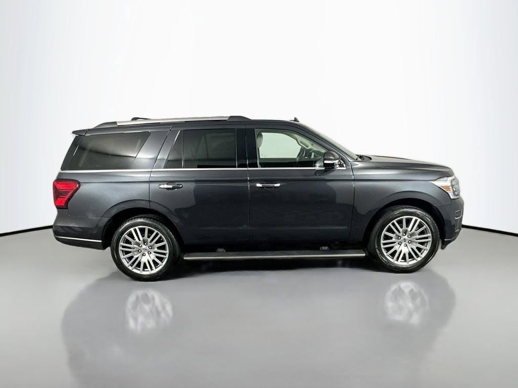 Used 2024 Ford Expedition Limited image 8