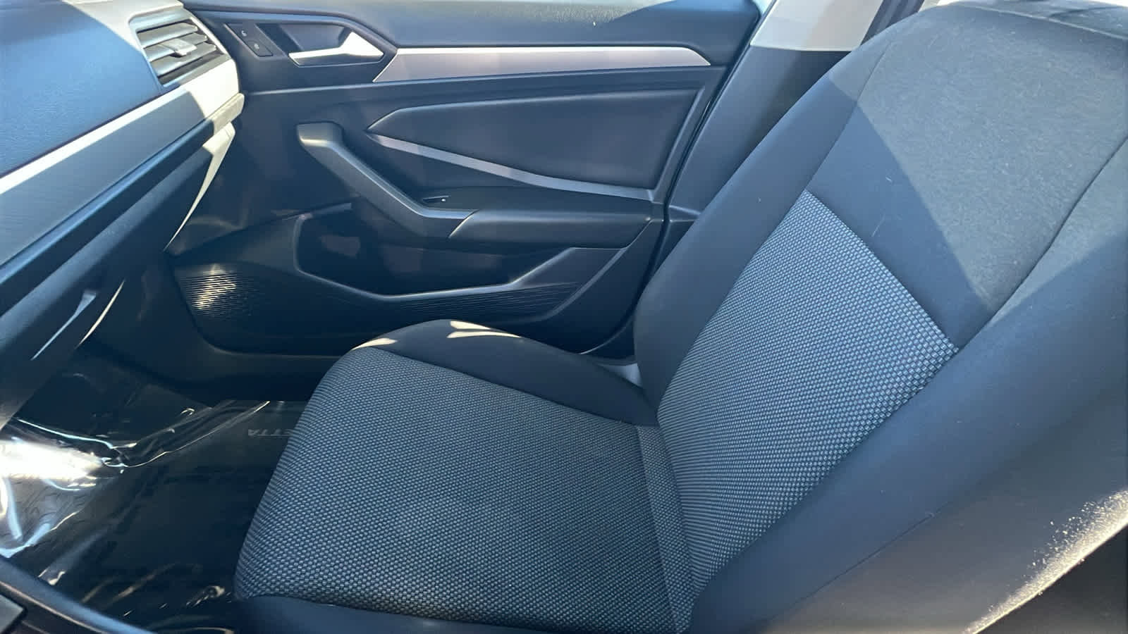 Used 2019 Volkswagen Jetta S image 12