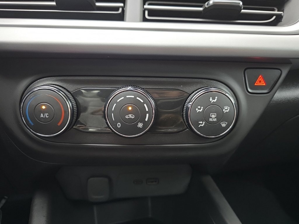Used 2024 Chevrolet Trax LS FWD image 34