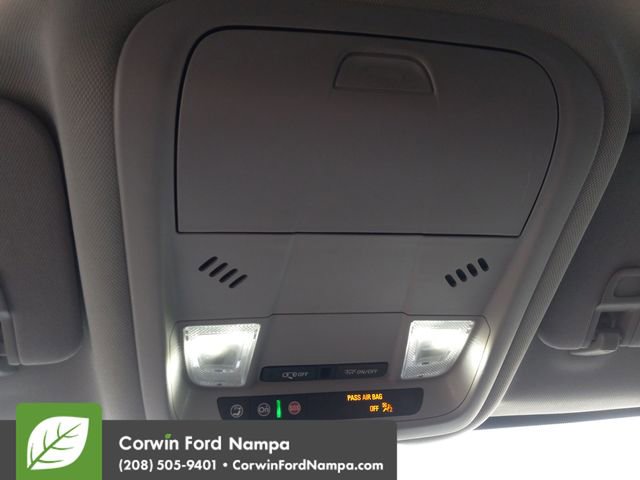 Used 2023 GMC Terrain SLE w/ Driver Convenience Package image 22