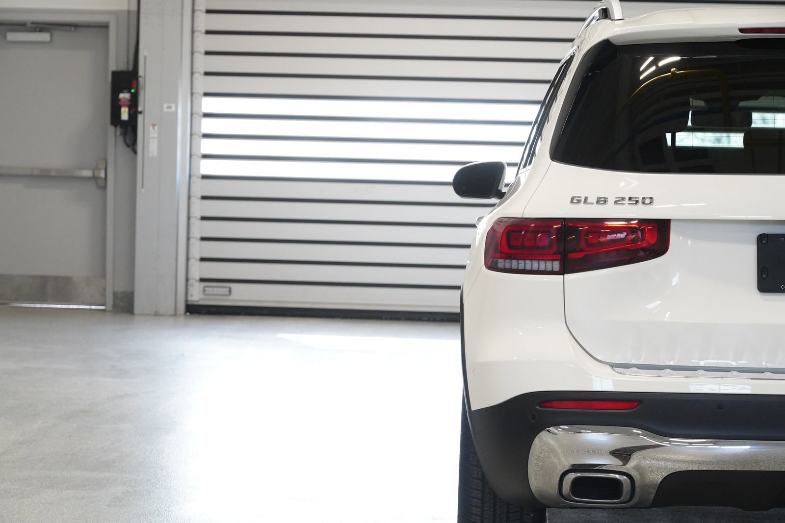 Used 2023 Mercedes-Benz GLB 250 4MATIC image 10