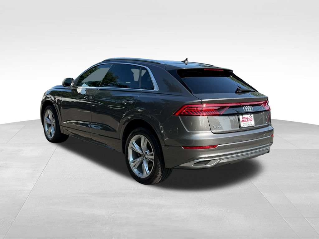 Used 2022 Audi Q8 Premium w/ Convenience Package AWD/4WD image 6