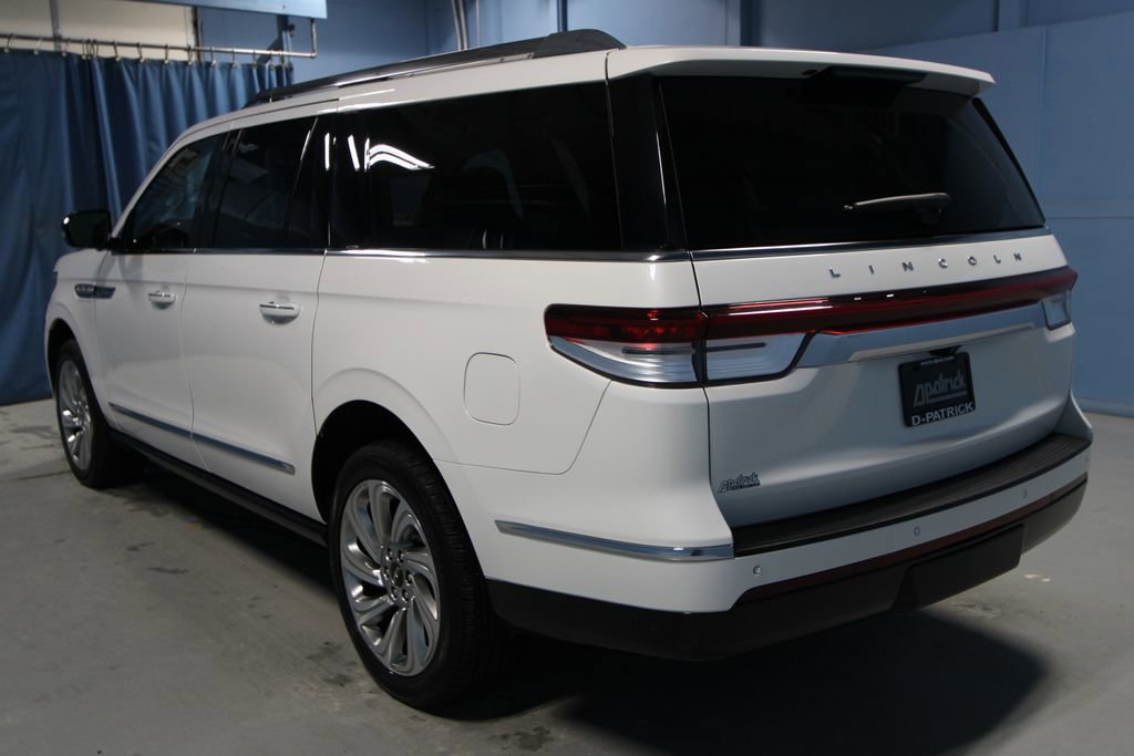 Used 2024 Lincoln Navigator L Reserve image 37