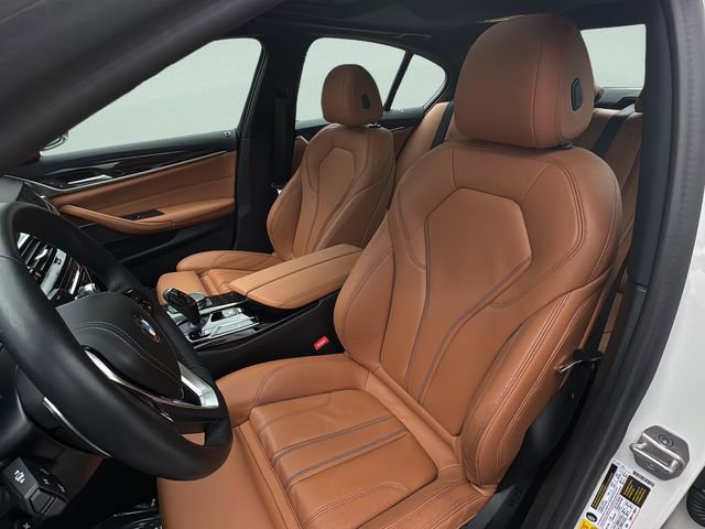 Used 2023 BMW 530i xDrive AWD/4WD image 9
