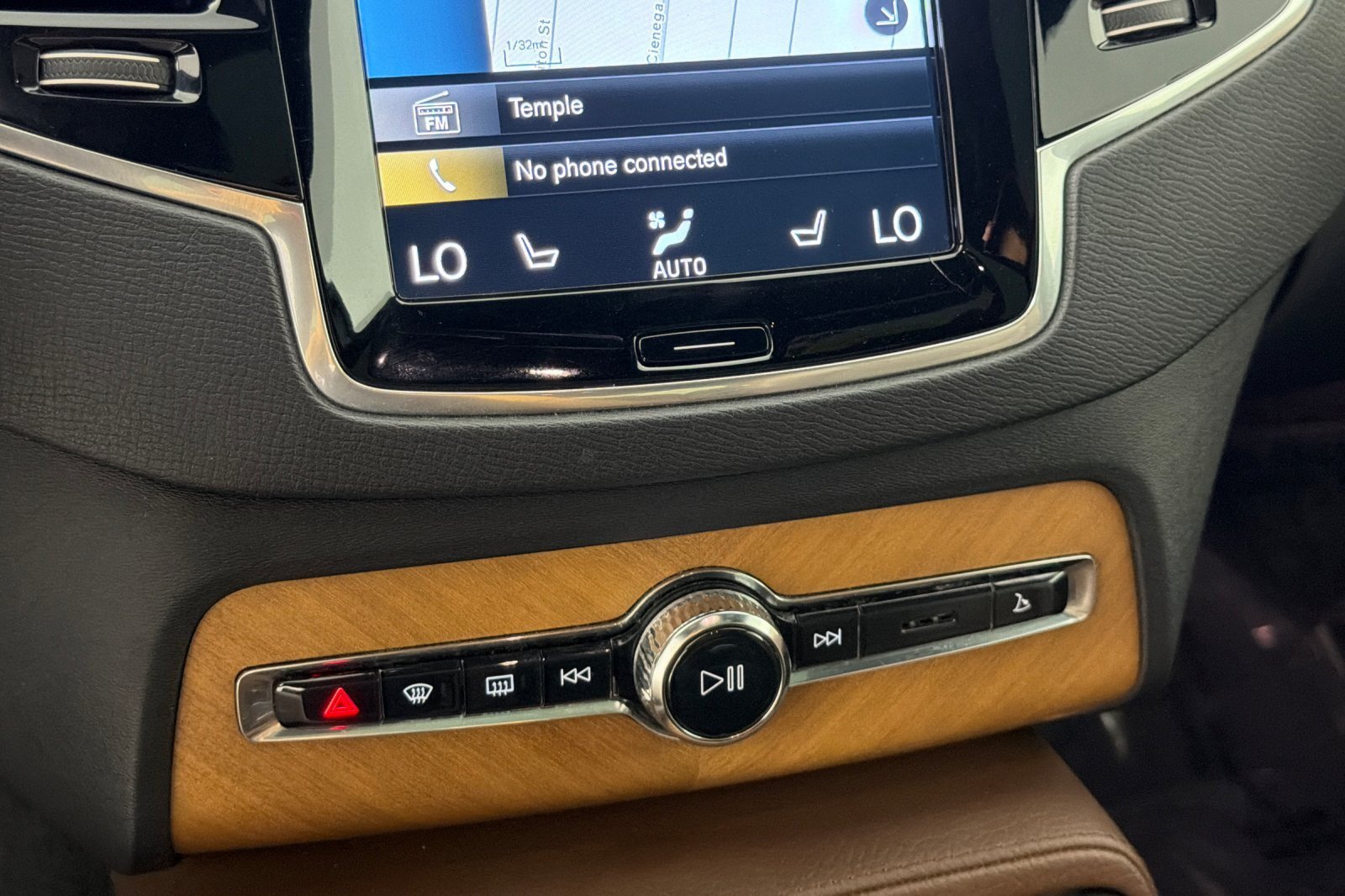 Used 2021 Volvo XC90 T8 Inscription Expression w/ Advanced Package AWD/4WD image 21