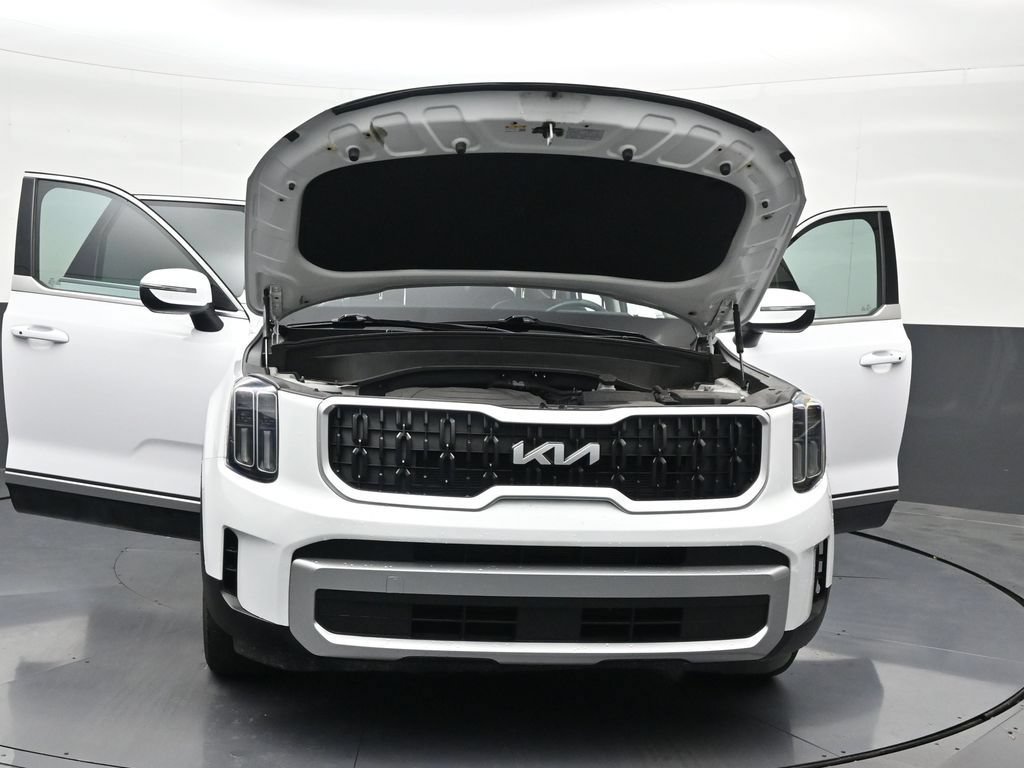 Used 2024 Kia Telluride LX FWD image 37