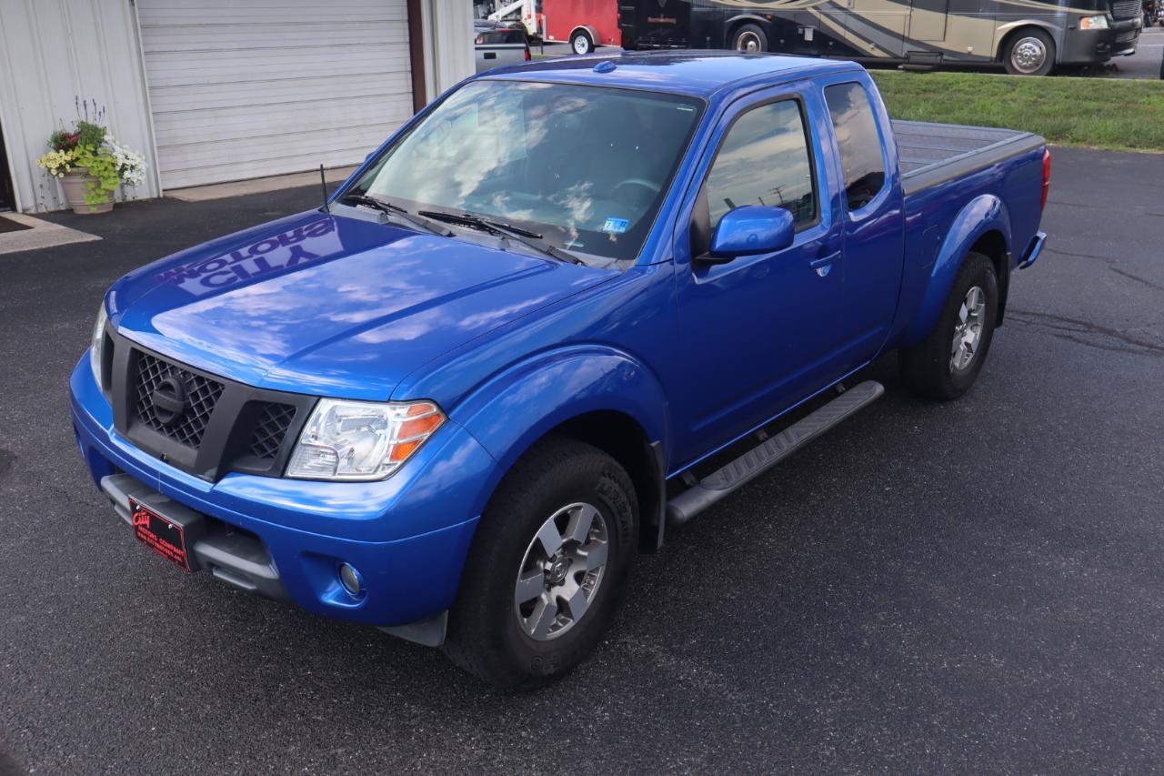 Used 2013 Nissan Frontier PRO-4X AWD/4WD image 11
