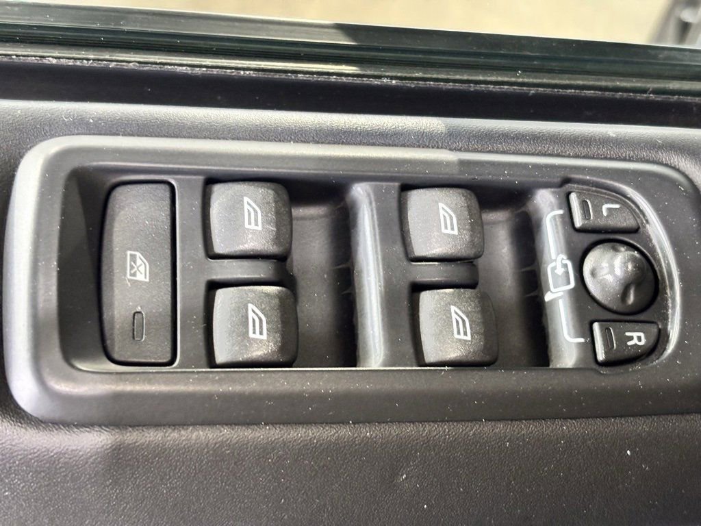 Used 2015 Land Rover LR4 HSE LUX image 11