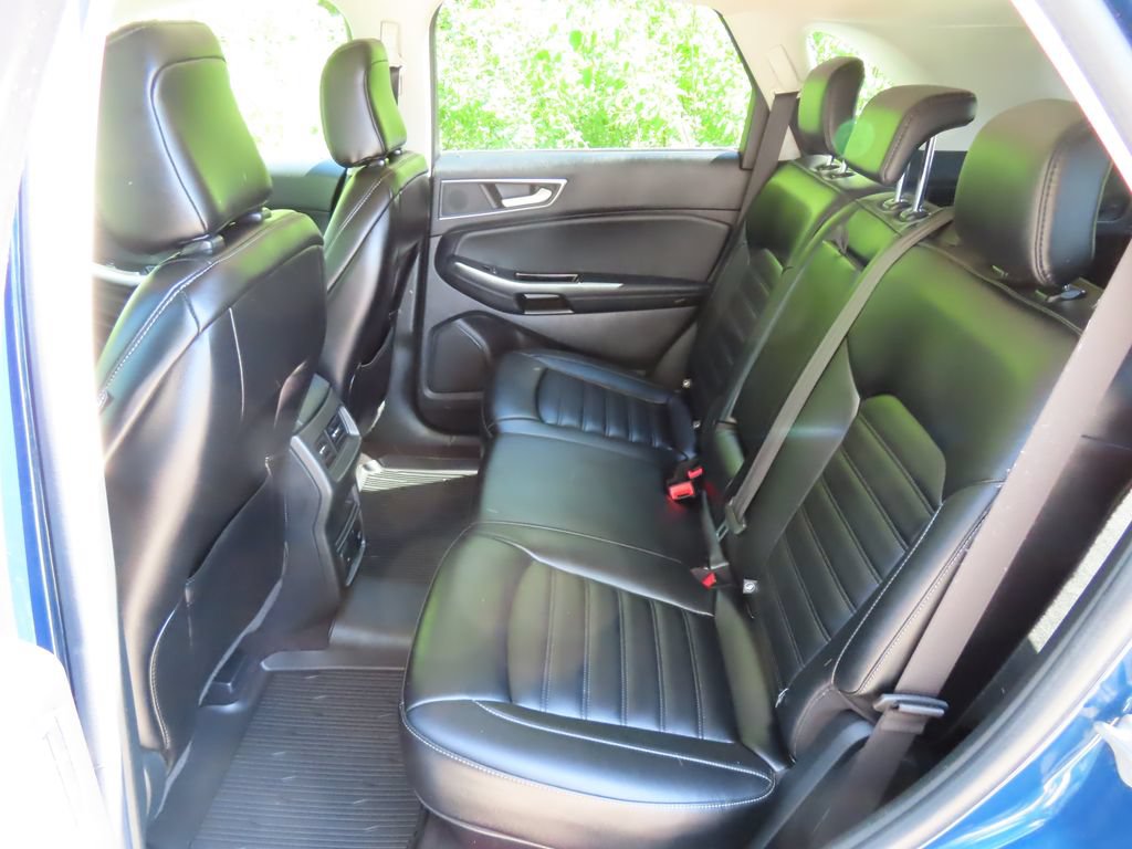 Used 2020 Ford Edge SEL w/ Convenience Package AWD/4WD image 29