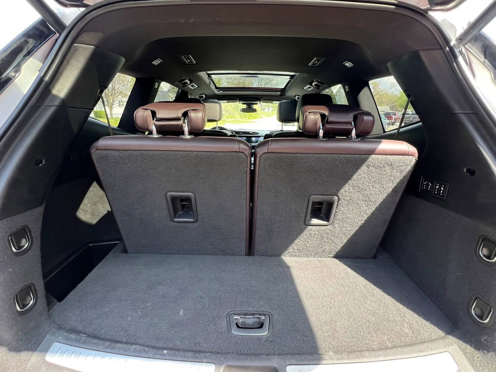 Used 2020 Cadillac XT6 Premium Luxury image 11