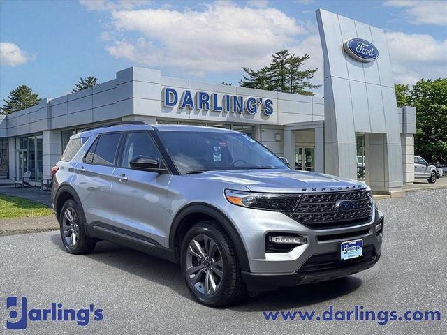 Used 2022 Ford Explorer XLT w/ Equipment Group 202A AWD/4WD image 3