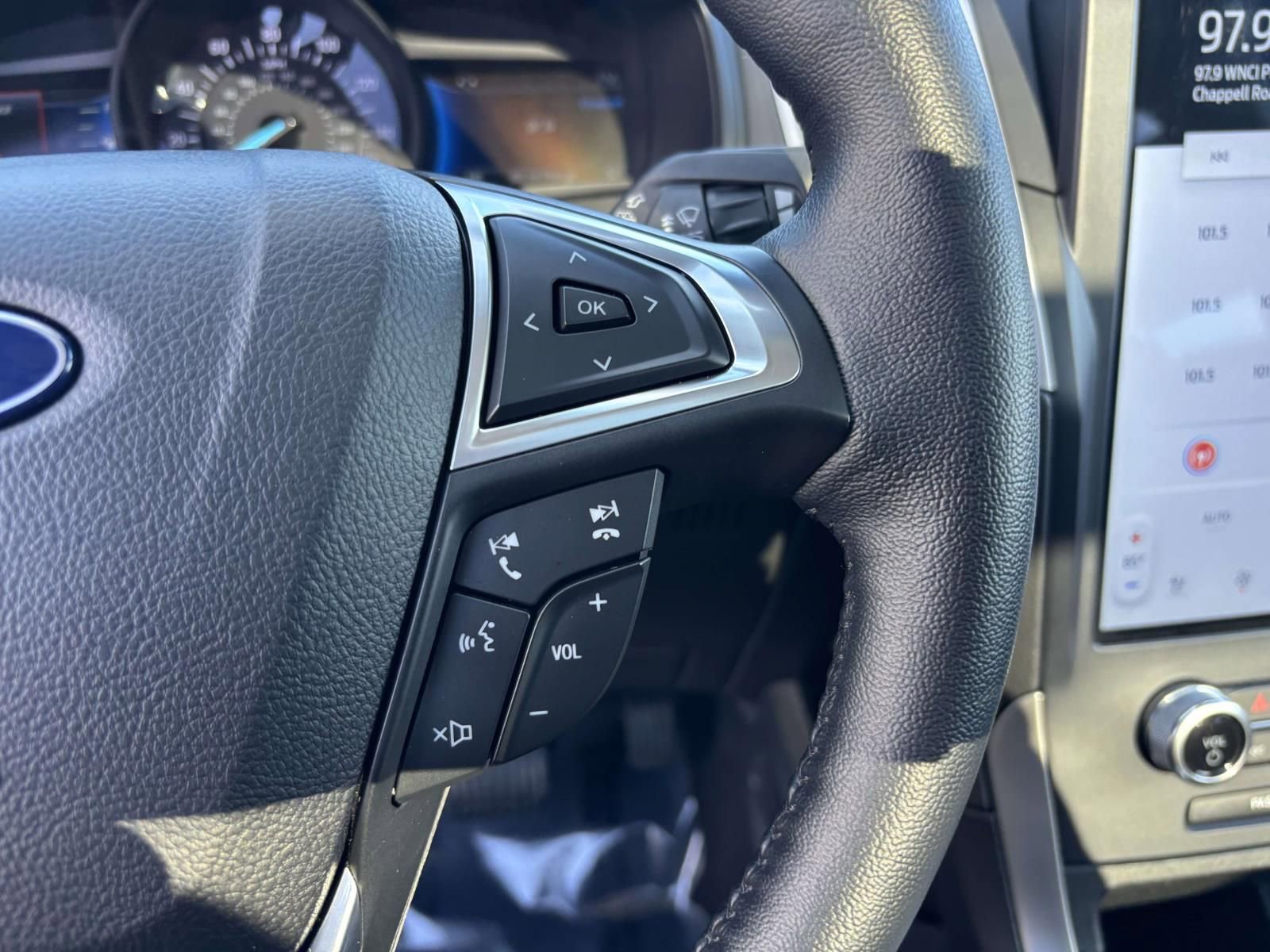 Used 2022 Ford Edge SEL w/ Convenience Package image 20