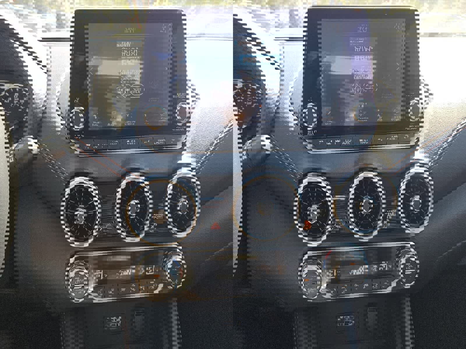 Used 2020 Nissan Sentra SR image 8