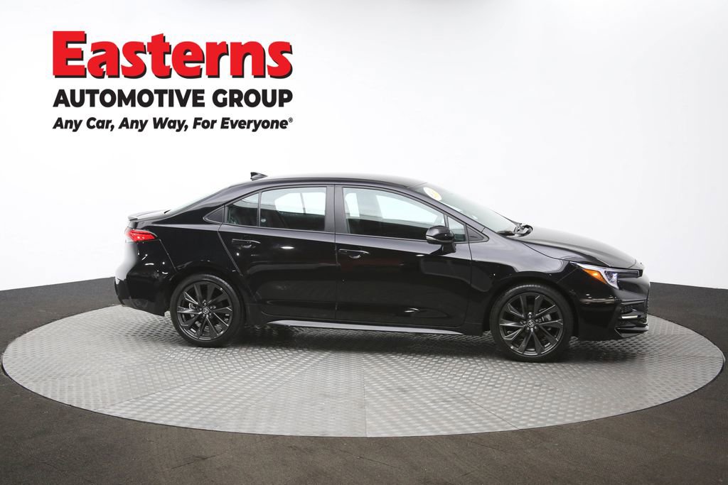 Used 2025 Toyota Corolla SE image 45