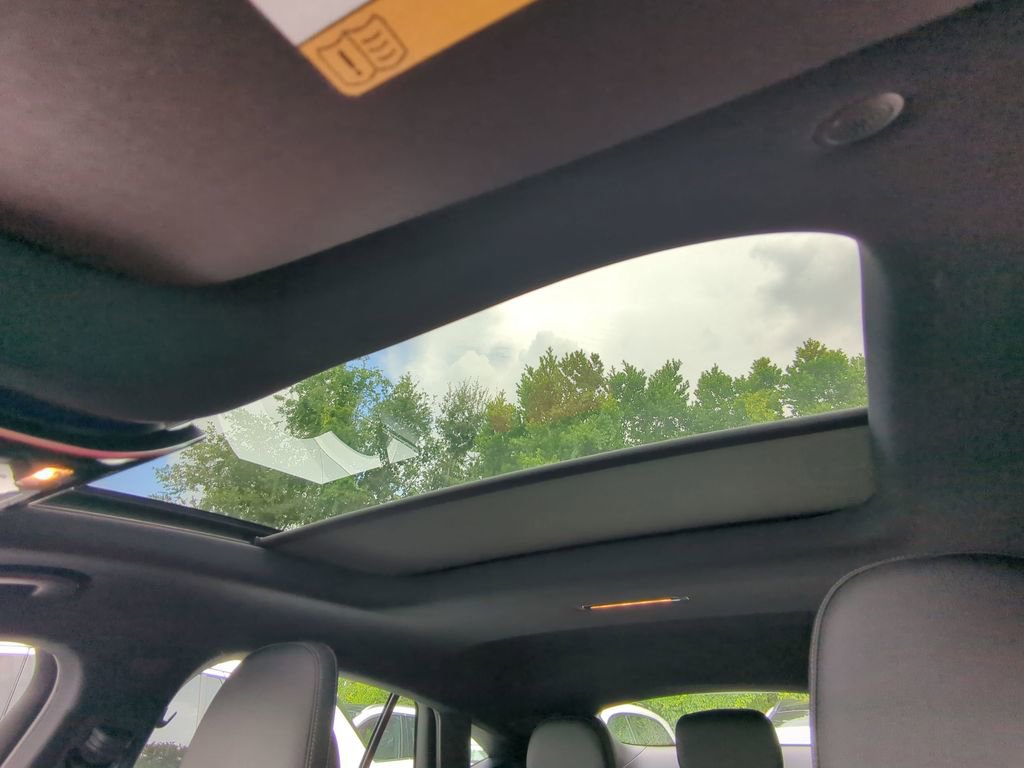 New 2026 Mercedes-Benz GLC 43 AMG 4MATIC Coupe image 17