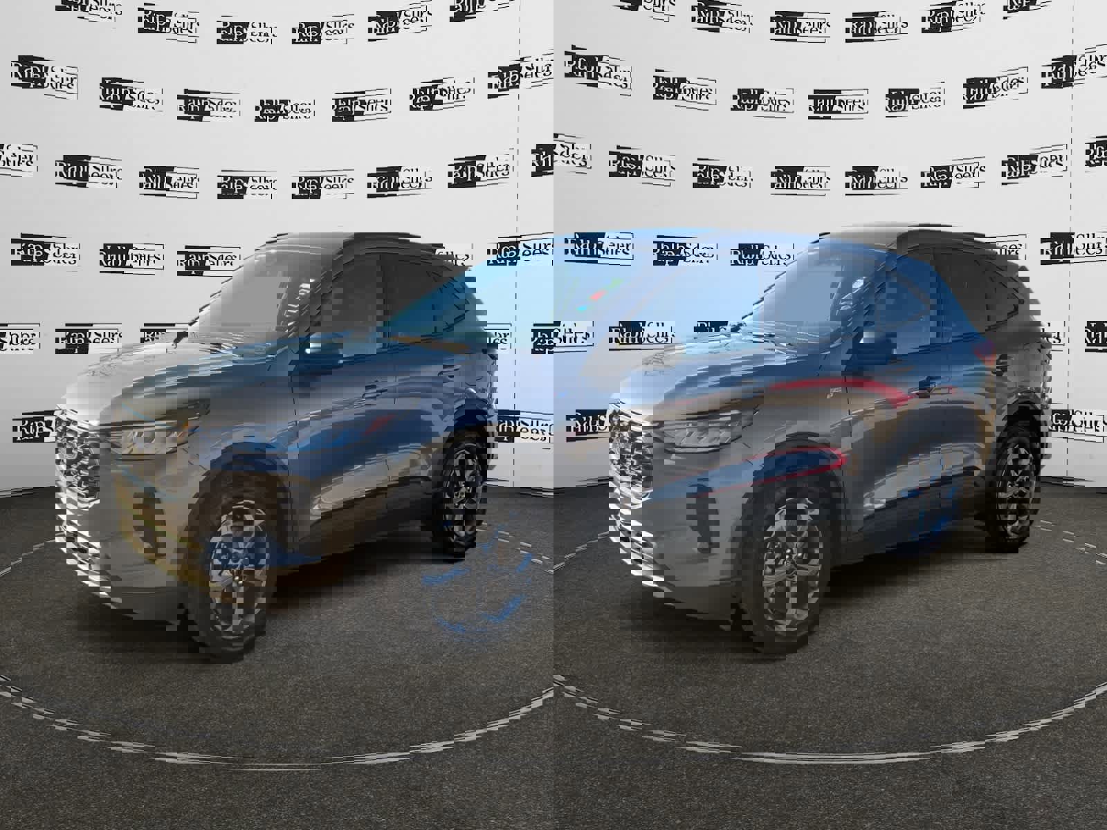 Used 2025 Ford Escape ST-Line image 2