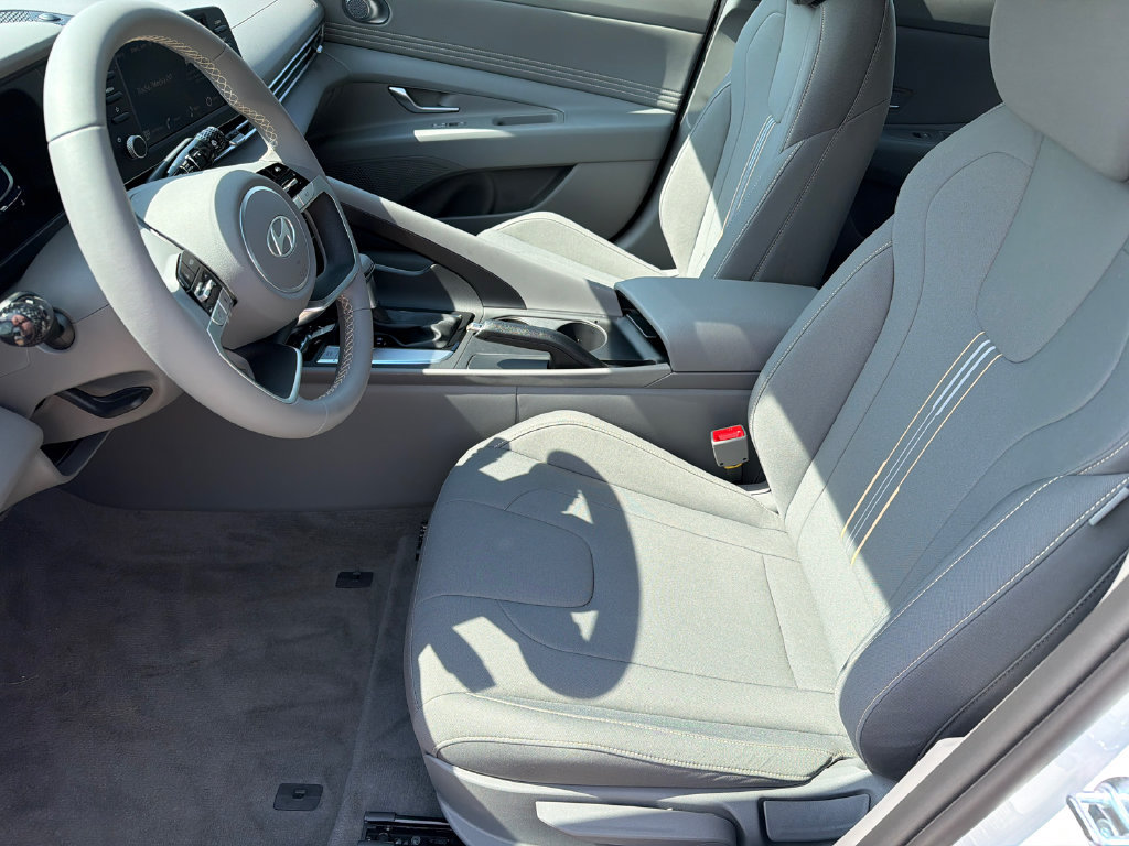 New 2026 Hyundai Elantra Sport FWD image 10