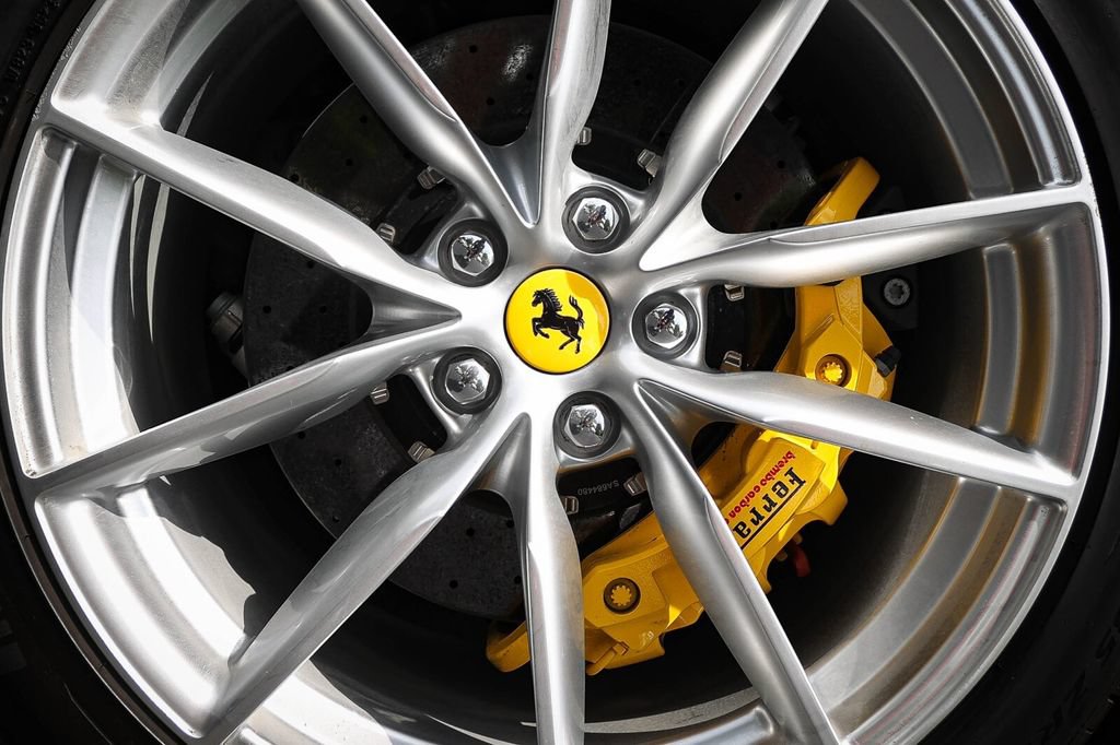 Certified 2022 Ferrari 812 GTS RWD image 15