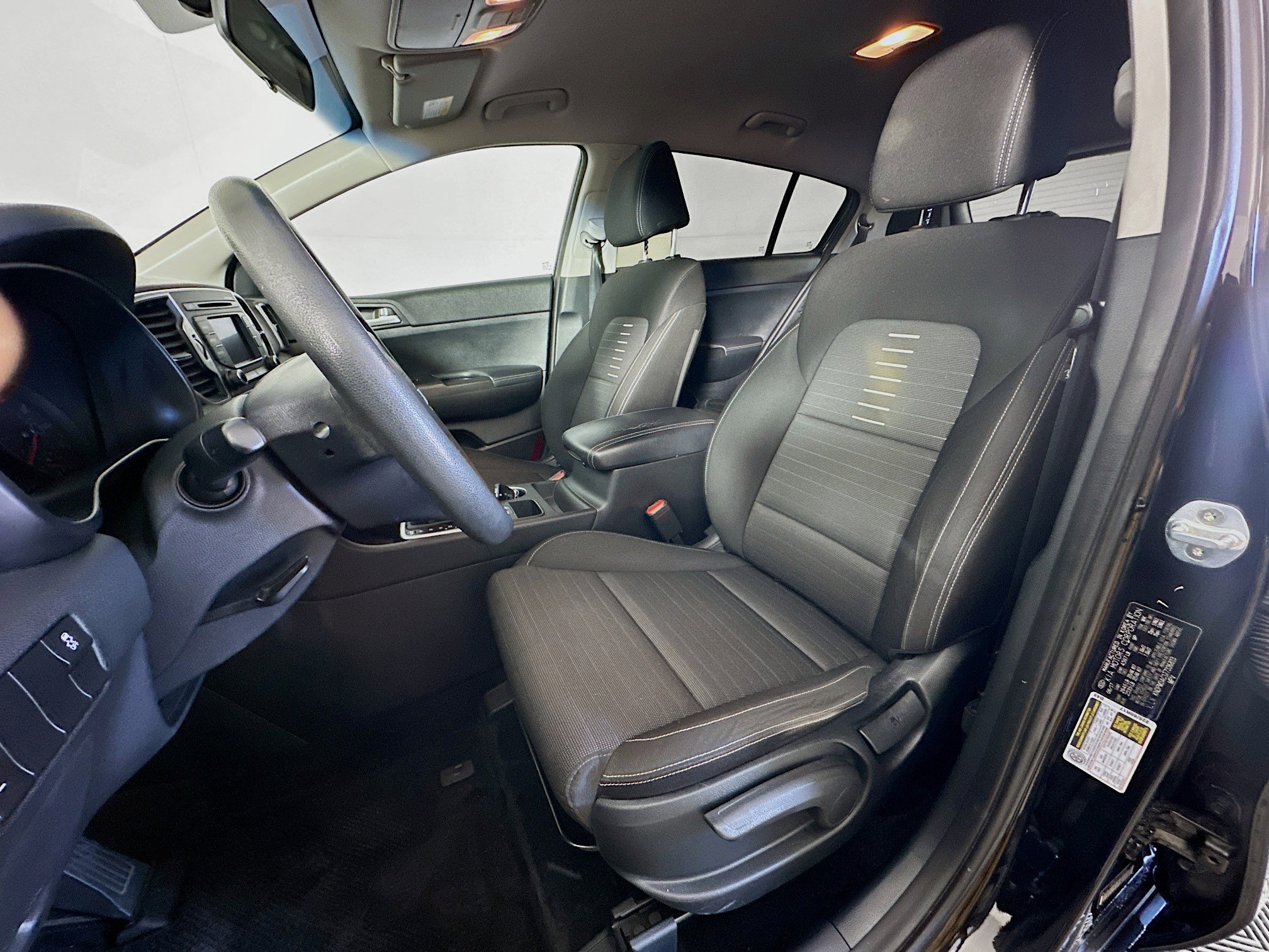 Used 2018 Kia Sportage LX FWD image 13