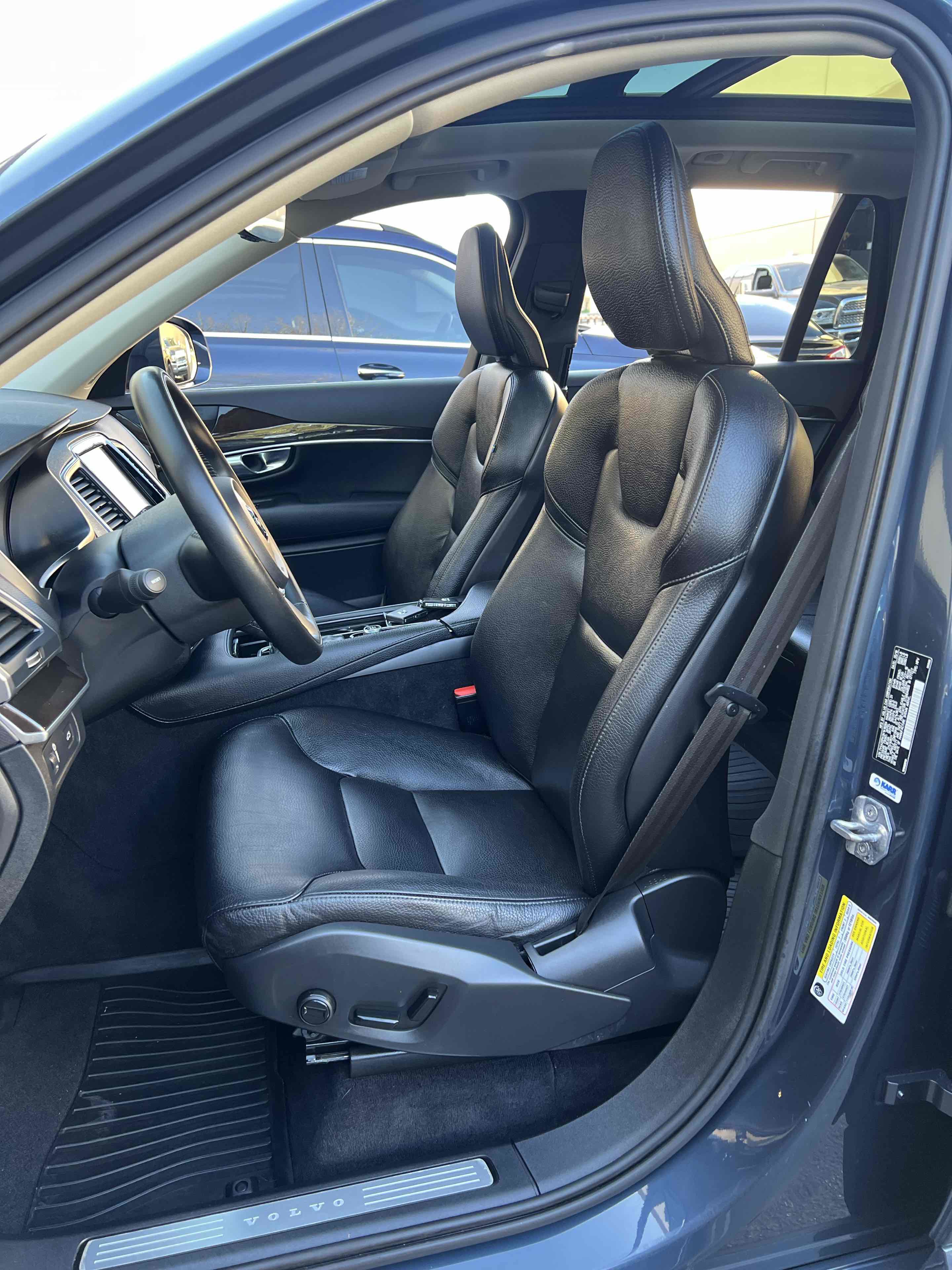 Used 2019 Volvo XC90 T6 Momentum w/ Advanced Package image 49