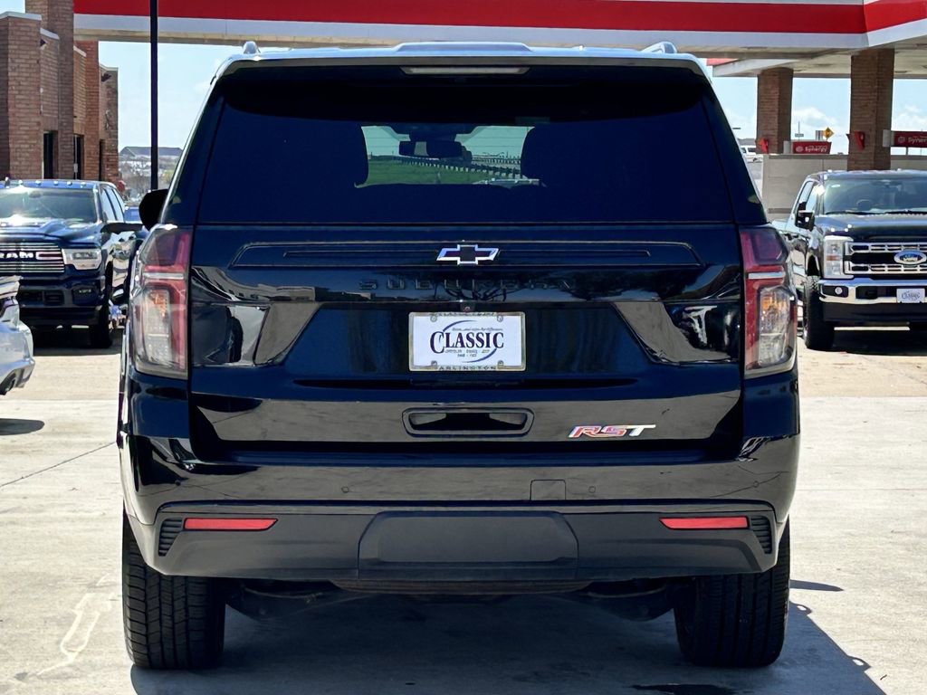 Used 2024 Chevrolet Suburban RST image 5