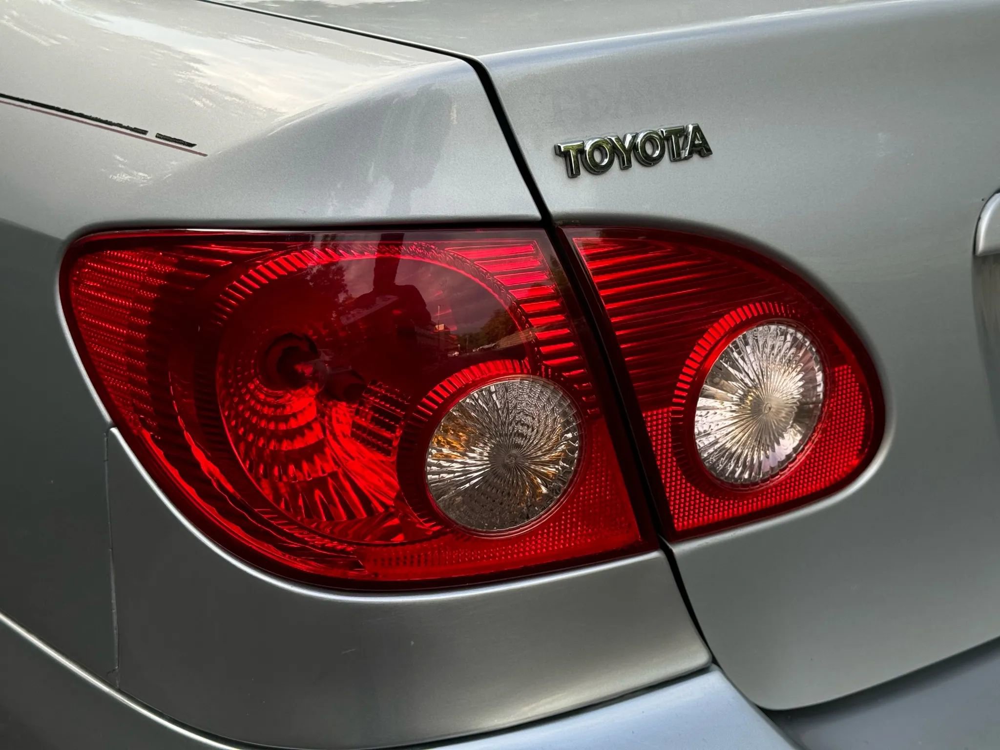 Used 2005 Toyota Corolla LE image 13