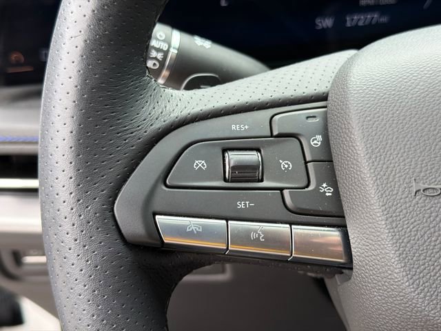 Used 2024 Cadillac XT4 Sport FWD image 25