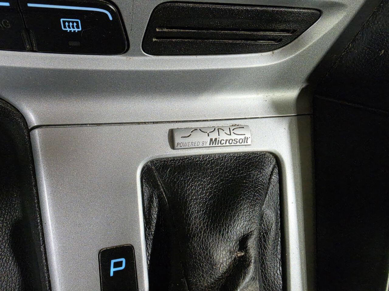 Used 2014 Ford Focus SE w/ SE Winter Package image 30