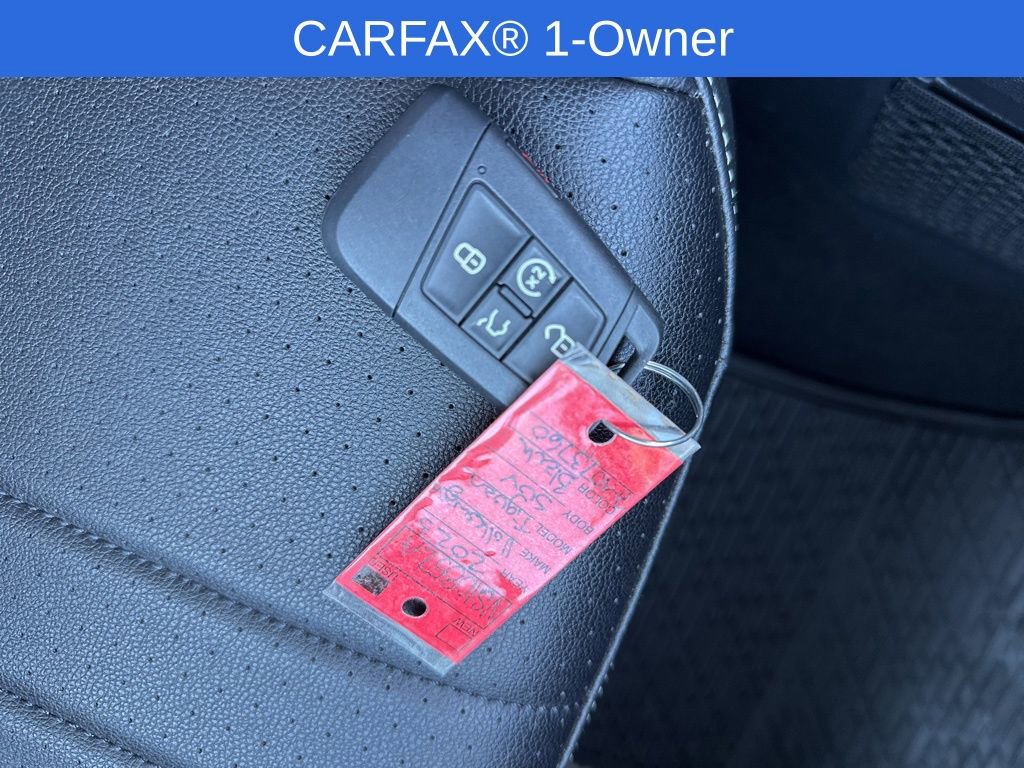 Used 2023 Volkswagen Tiguan SE w/ Panoramic Sunroof Package image 36