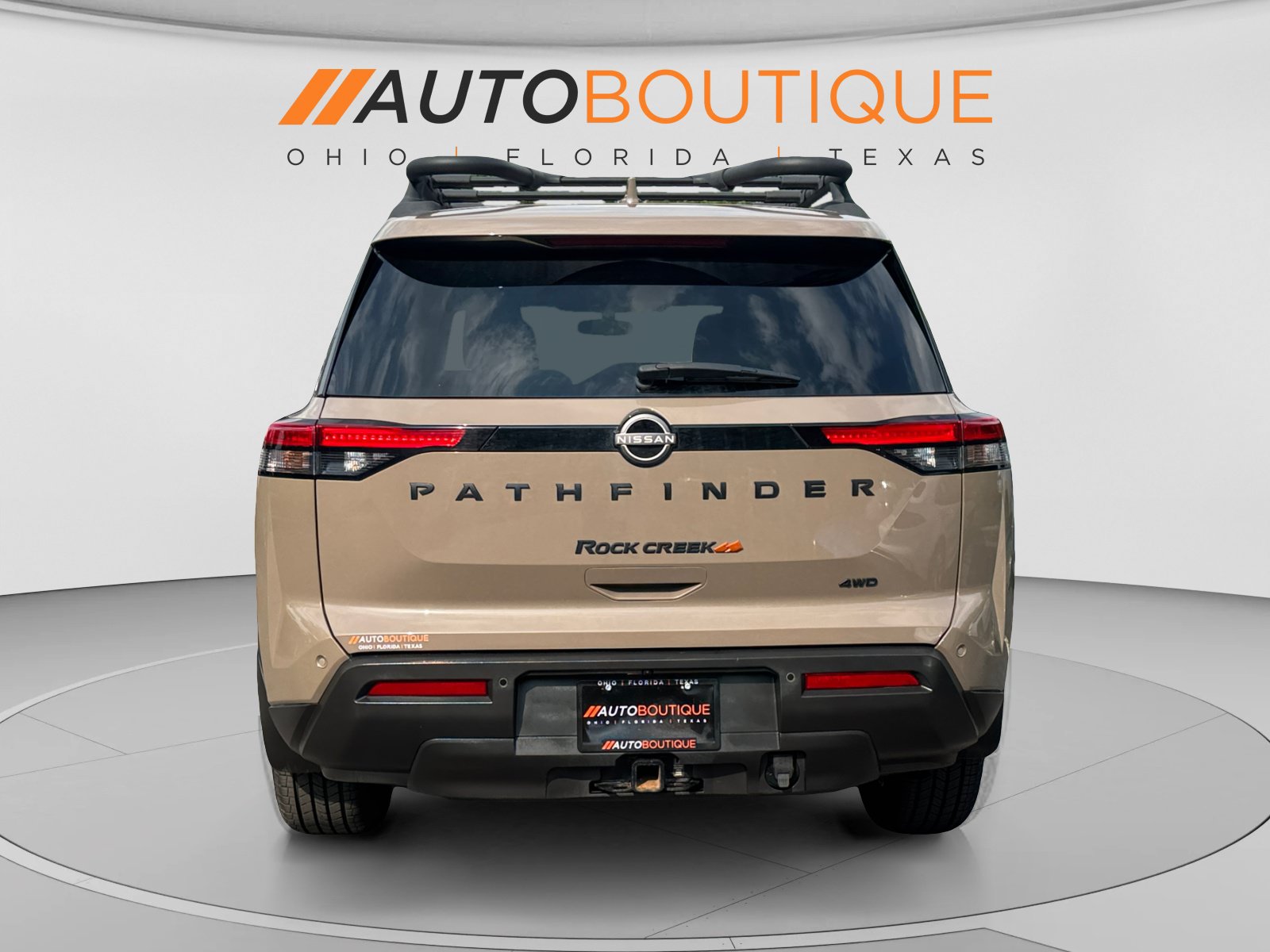 Used 2023 Nissan Pathfinder Rock Creek AWD/4WD image 4