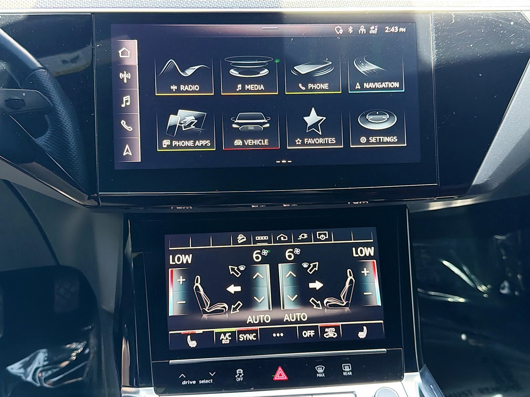Used 2022 Audi e-tron S Premium Plus AWD/4WD image 27