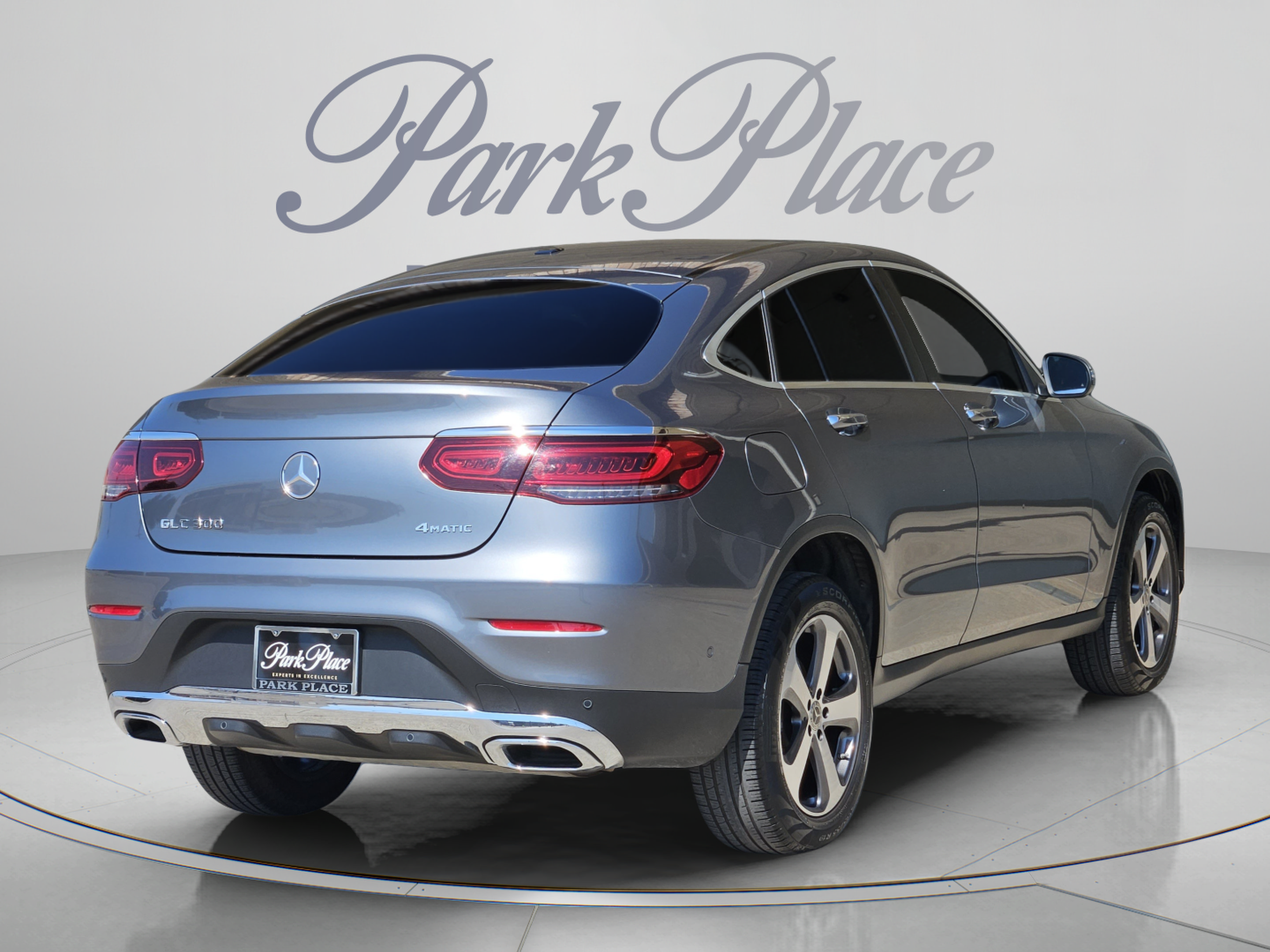 Used 2023 Mercedes-Benz GLC 300 4MATIC Coupe image 6