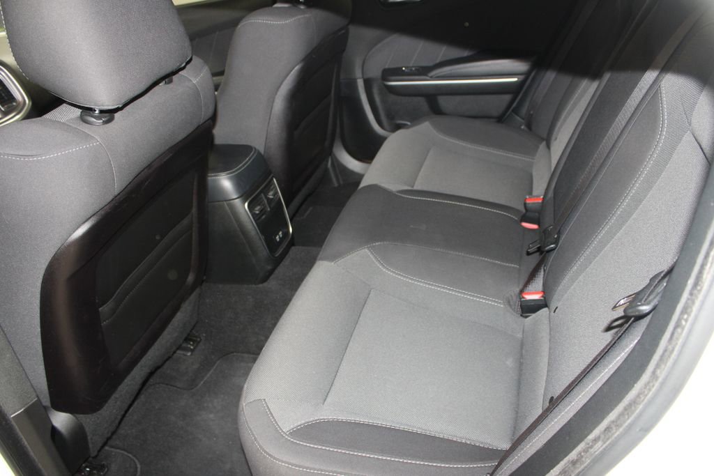 Used 2019 Dodge Charger SXT RWD image 22