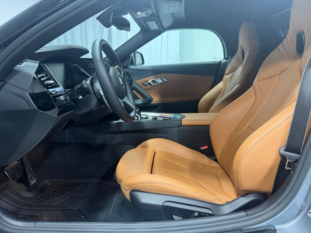 Used 2026 BMW Z4 sDrive30i w/ Convenience Package image 22