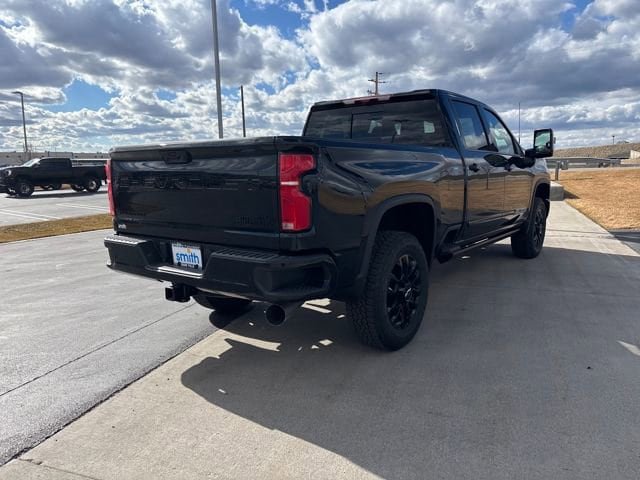 New 2026 Chevrolet Silverado 2500 High Country w/ High Country Premium Package AWD/4WD image 3