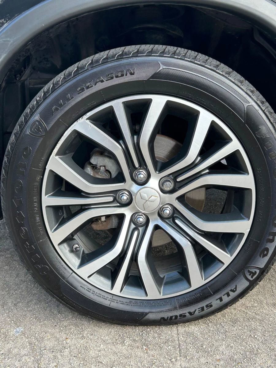 Used 2016 Mitsubishi Outlander Sport SEL image 11