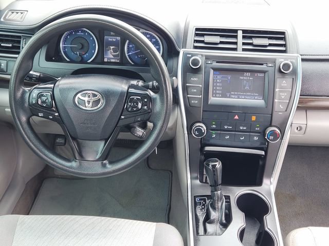 Used 2016 Toyota Camry LE image 26