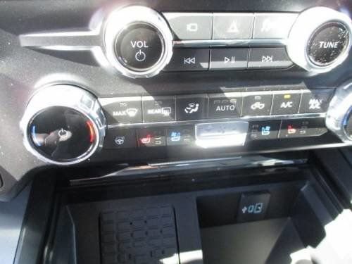 New 2026 Ford F250 Lariat w/ Black Appearance Package image 12