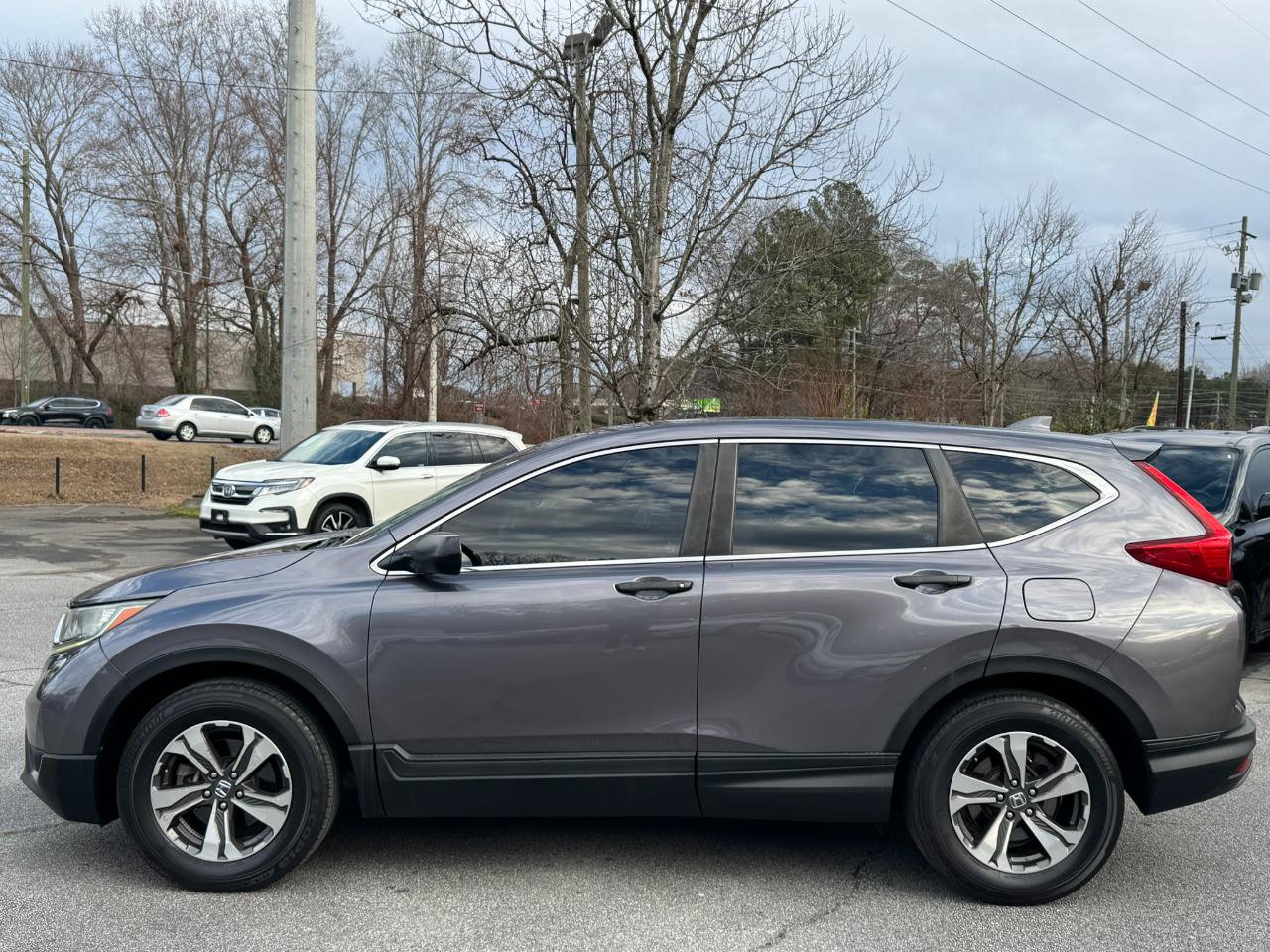 Used 2017 Honda CR-V LX image 4