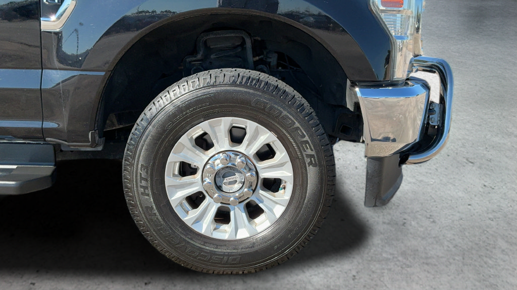 Used 2020 Ford F250 XL w/ STX Appearance Package AWD/4WD image 24