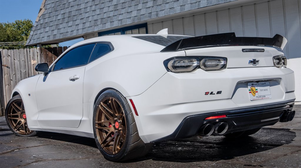 Used 2019 Chevrolet Camaro SS image 3