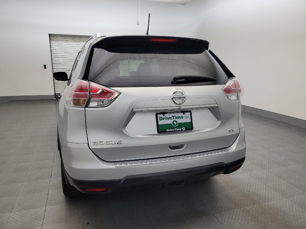Used 2016 Nissan Rogue SV FWD image 6