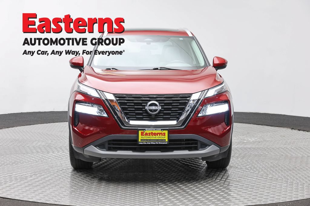 Used 2023 Nissan Rogue SV w/ SV Premium Package AWD/4WD image 2