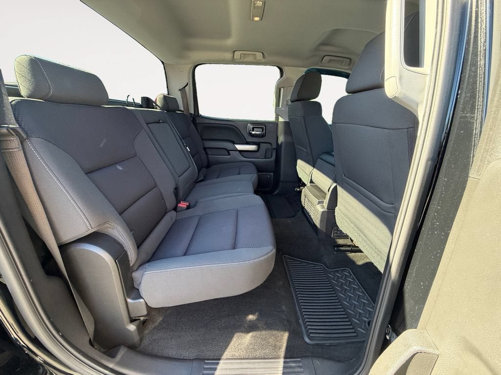 Used 2018 Chevrolet Silverado 1500 LT w/ LT Eassist Package AWD/4WD image 23