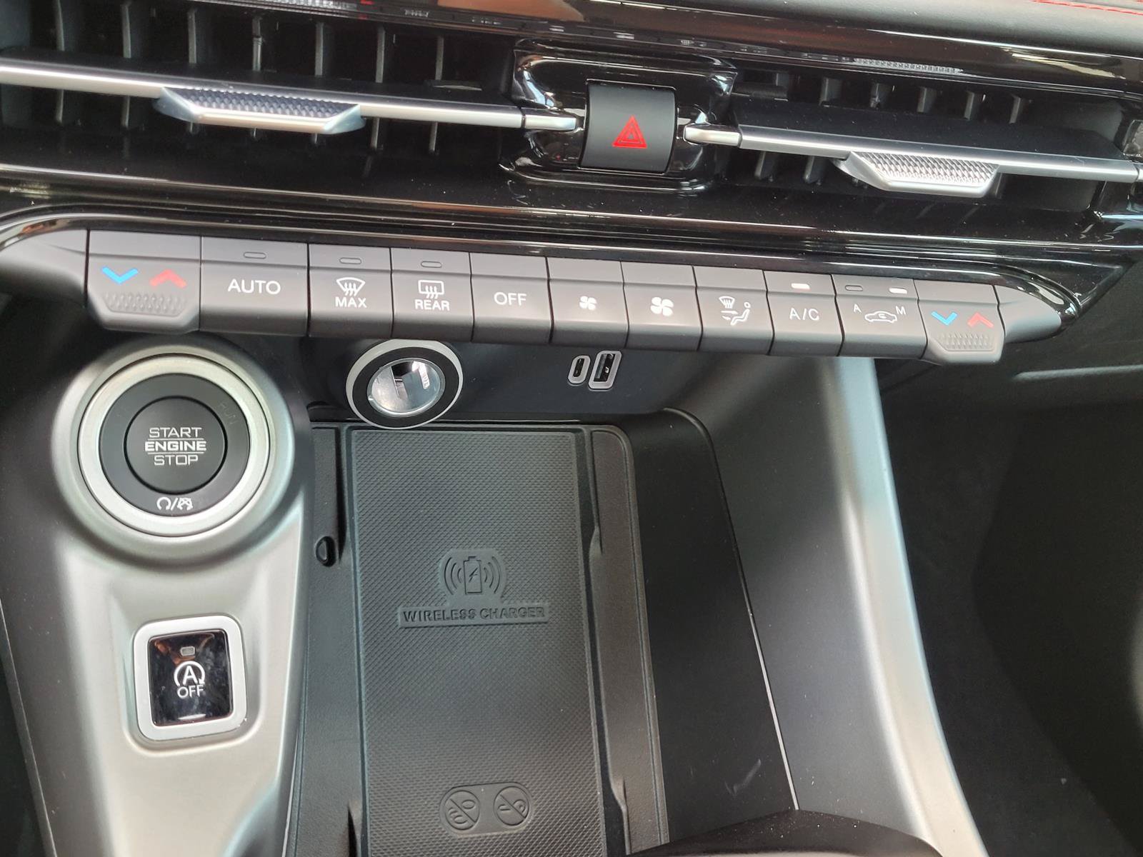 Used 2024 Dodge Hornet GT AWD/4WD image 29
