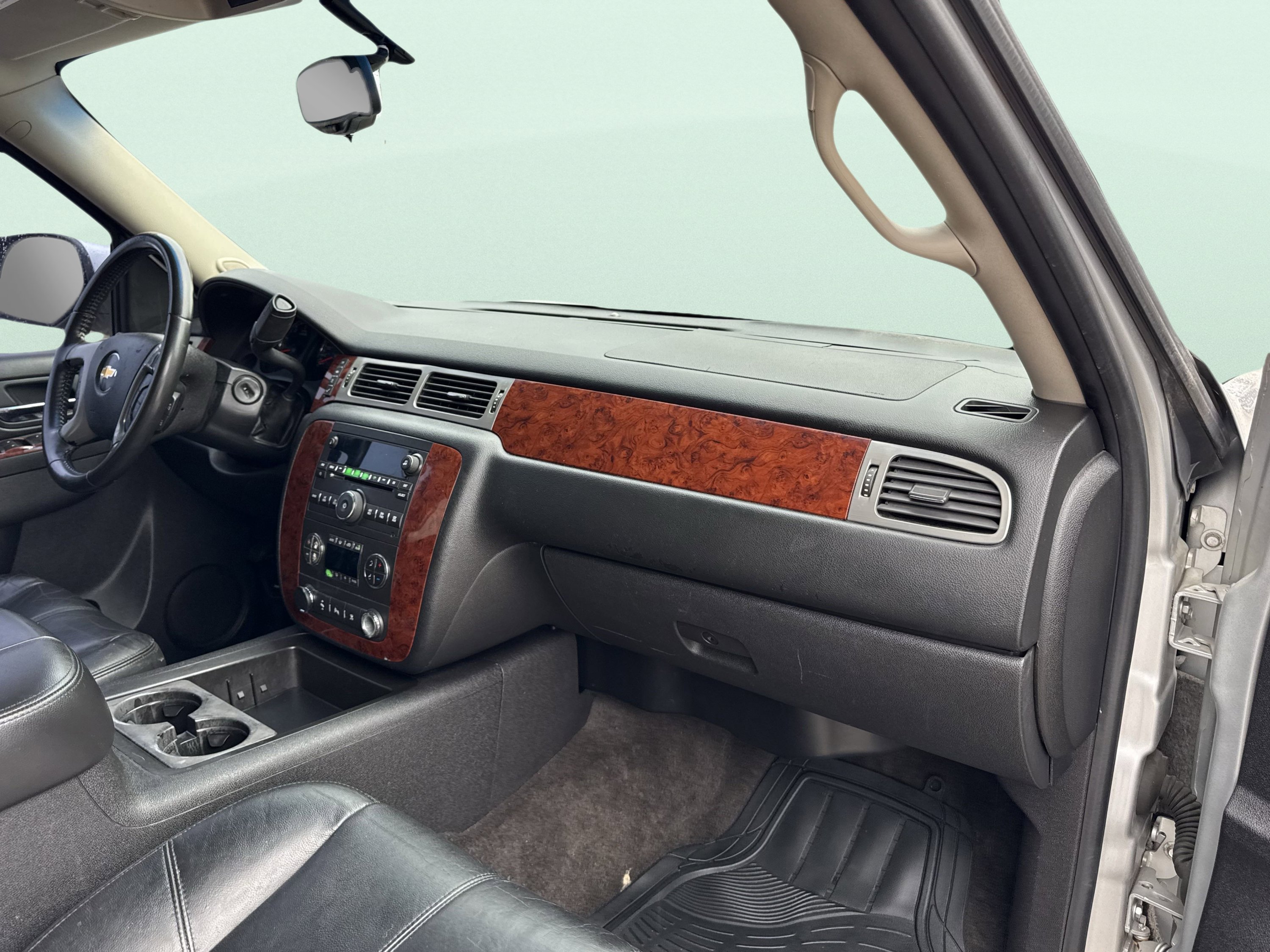 Used 2011 Chevrolet Tahoe LT image 50