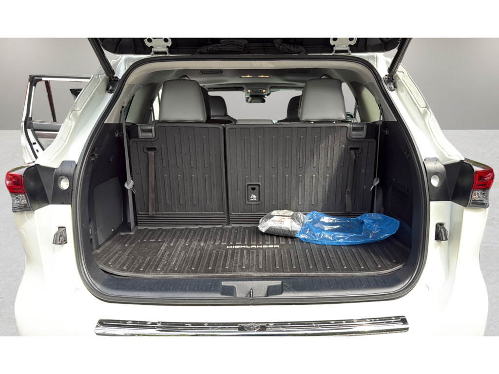 Used 2021 Toyota Highlander Limited AWD/4WD image 23