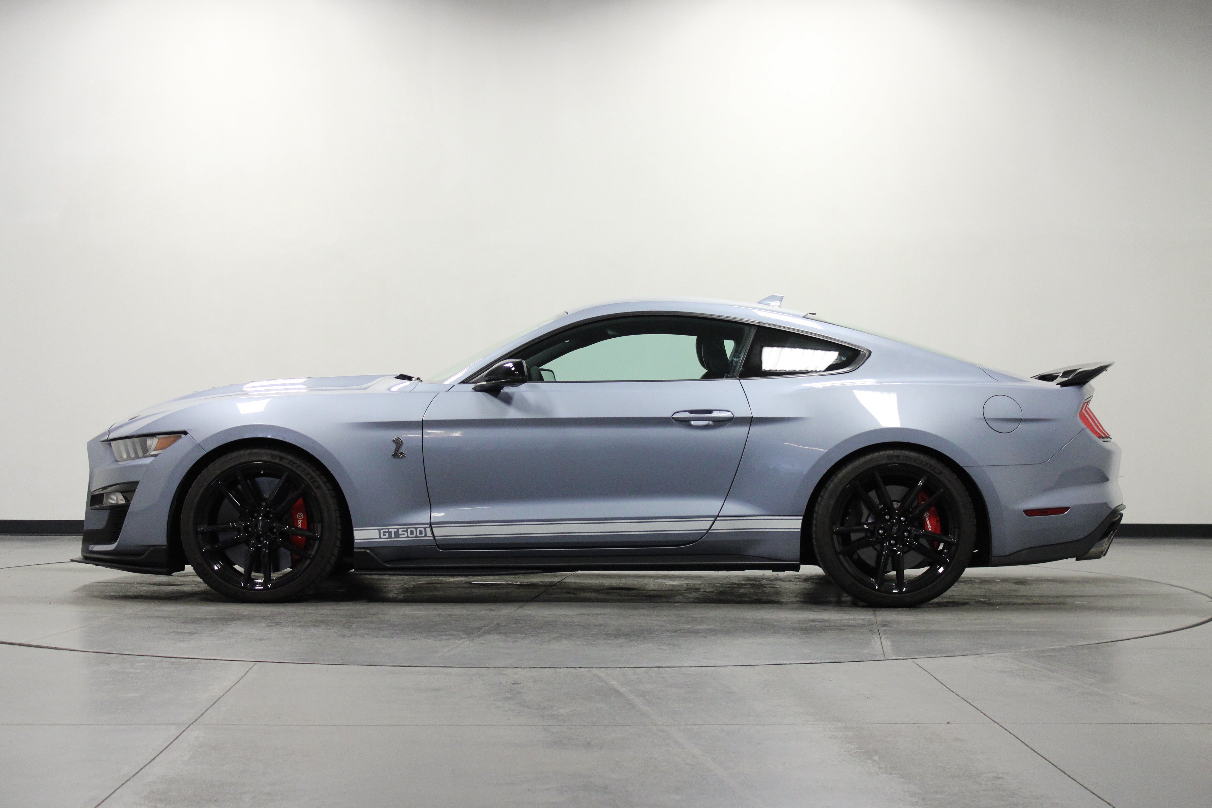 Used 2022 Ford Mustang Shelby GT500 w/ Technology Package RWD image 7