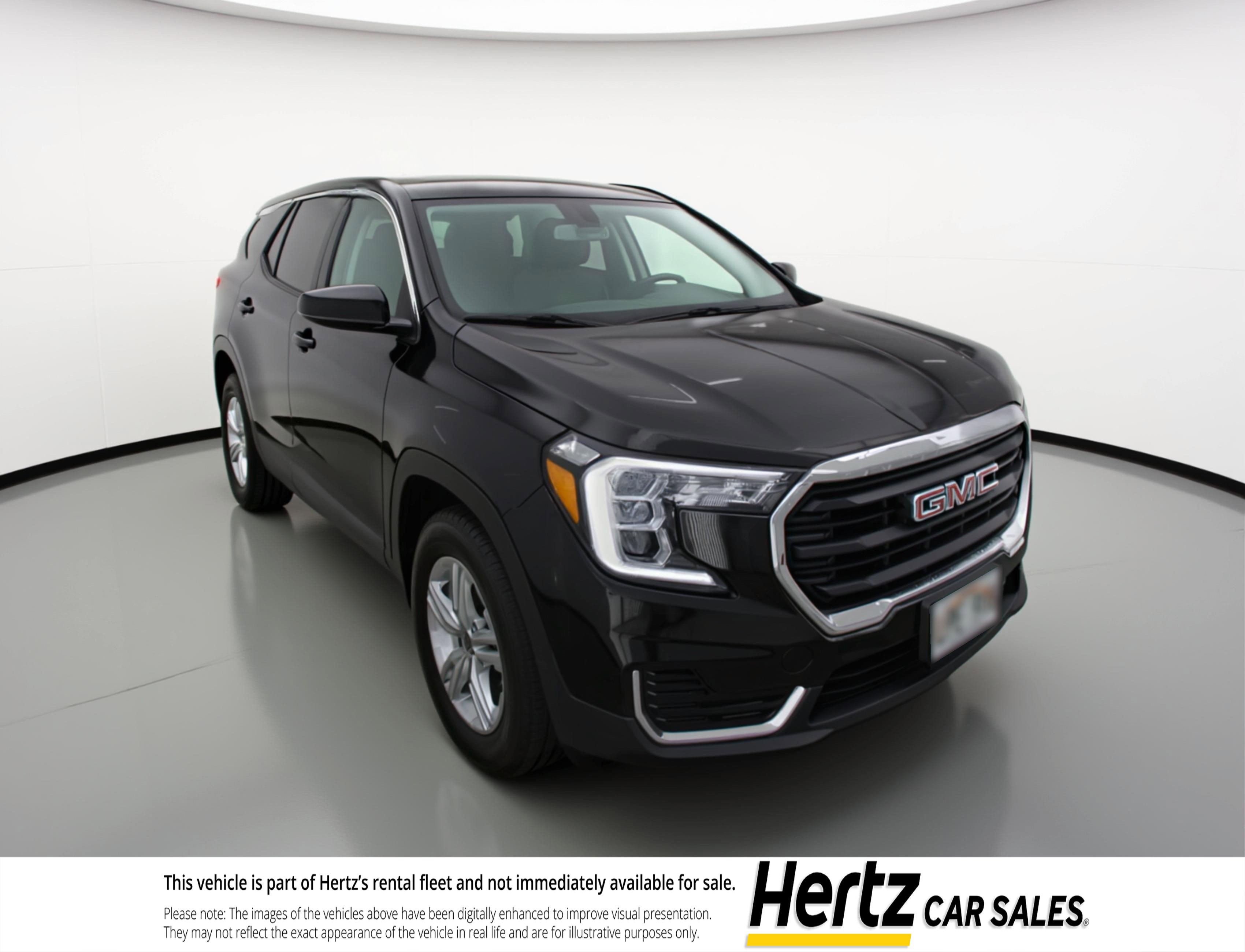 Used 2024 GMC Terrain SLE FWD image 1